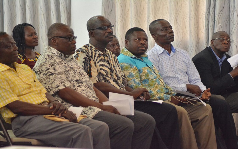 PHOTOS: Akufo Addo meets contractors — Kasapa102.5FM